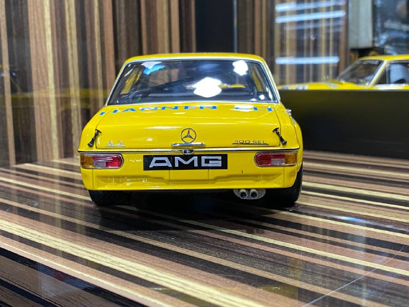 Mercedes-Benz 300SEL 1971 Minichamps