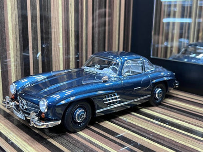 Minichamps 1:18 - 1 - Coche a escala - Mercedes Benz 300SL (W198) 1954 Minichamps 1:18 - 1 - Coche a escala - Mercedes Benz 300SL (W198) 1954