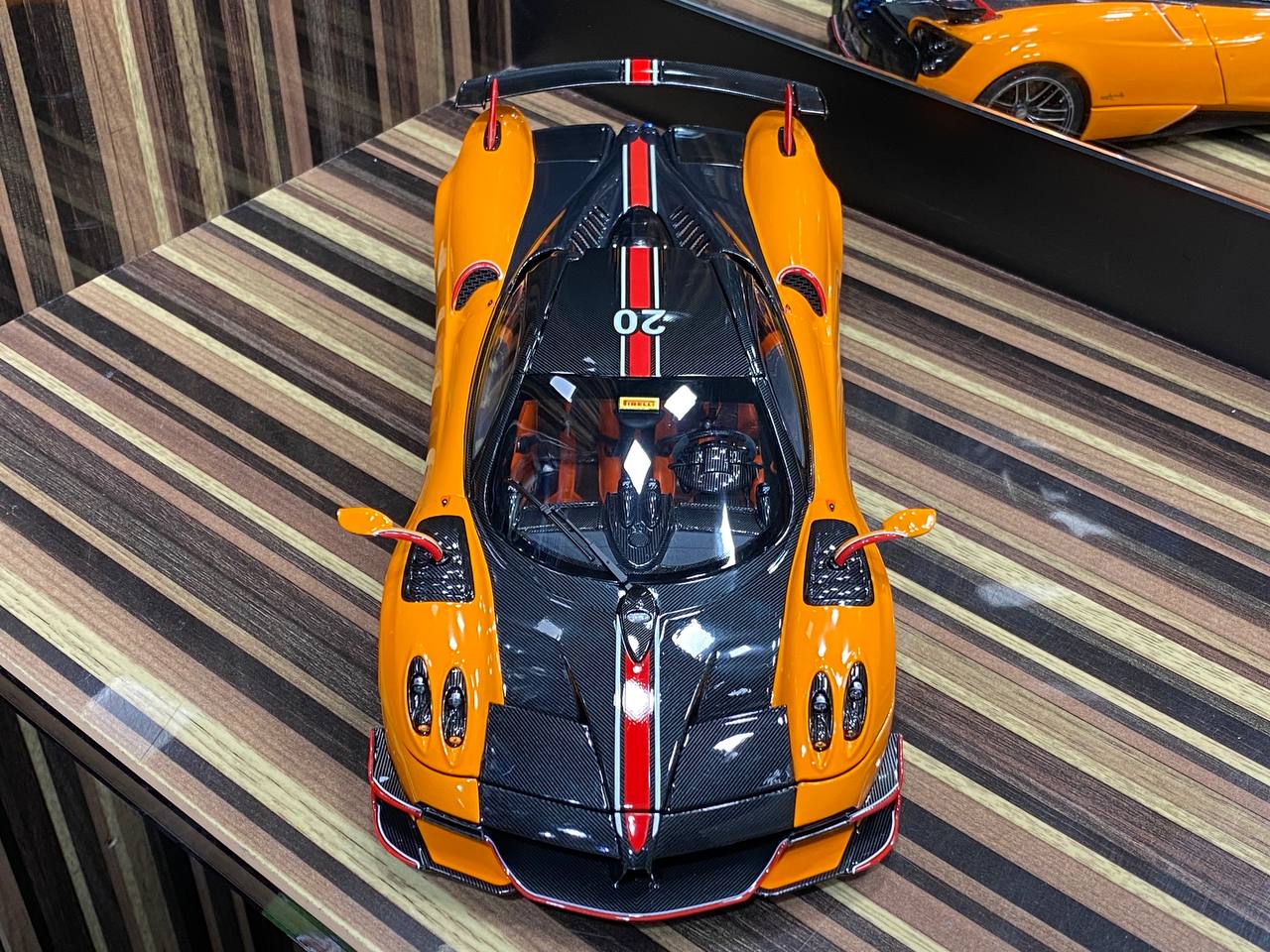 Pagani Huayra Roadster LCD