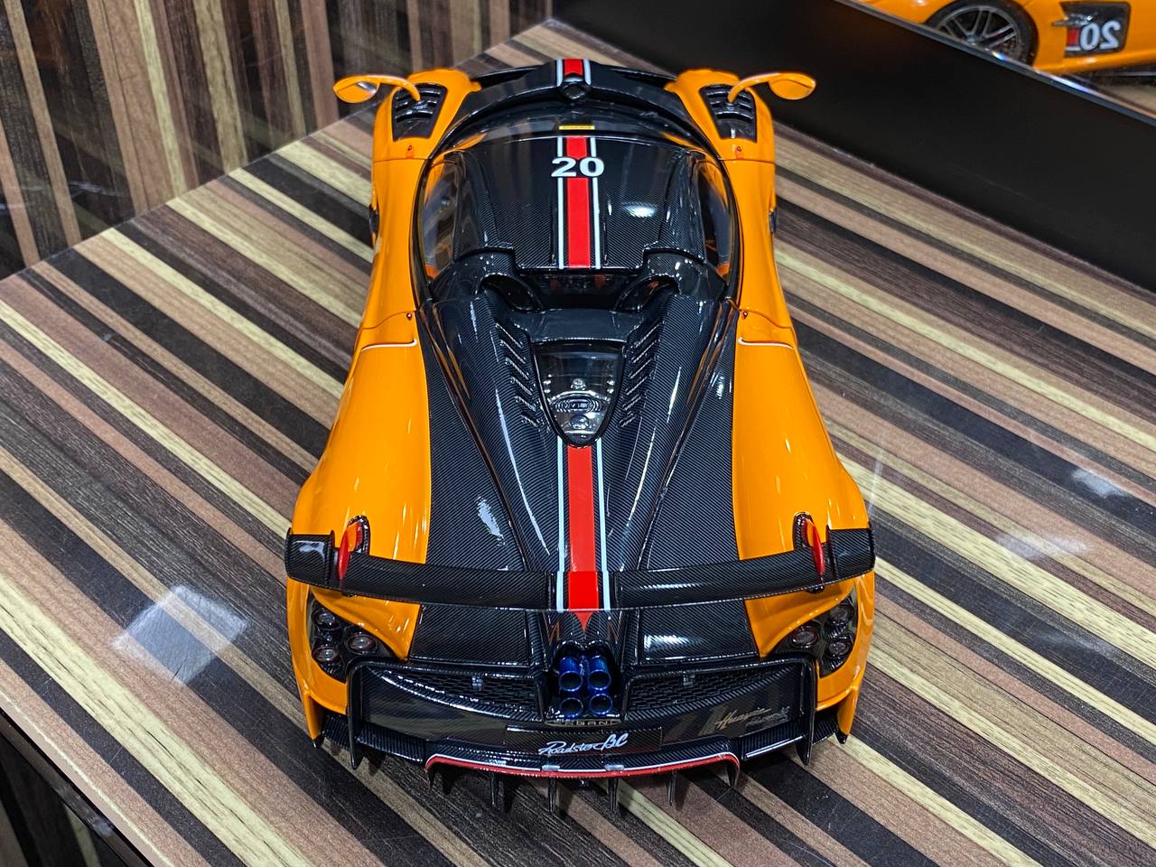 Pagani Huayra Roadster LCD