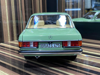 1/18 Diecast Mercedes-Benz 200 1982 Green Norev Scale Model Car