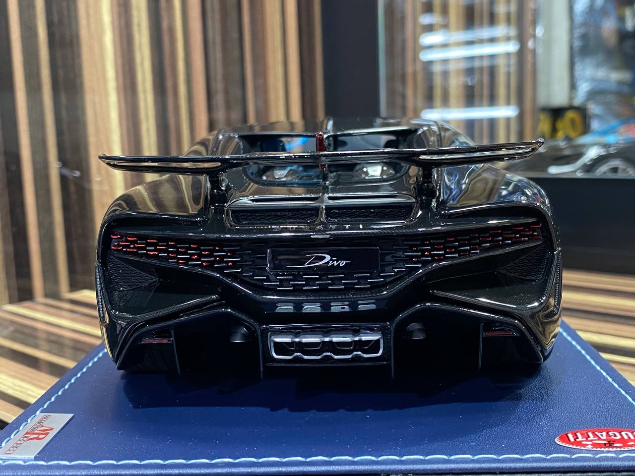 Bugatti Divo MR