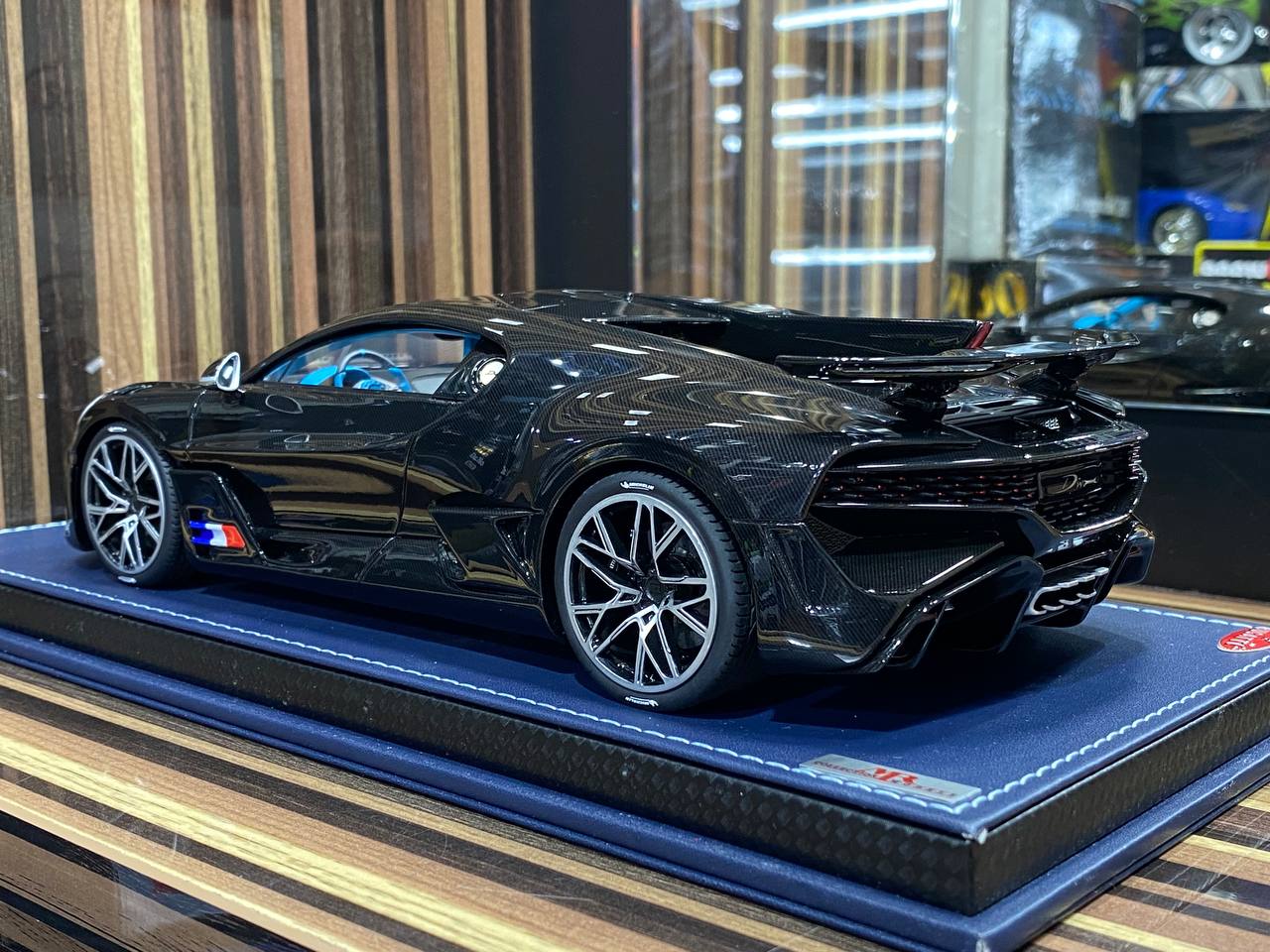 Bugatti Divo MR
