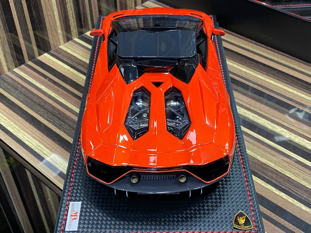 1/18 Resin Lamborghini Aventador Ultimae Road Red by MR