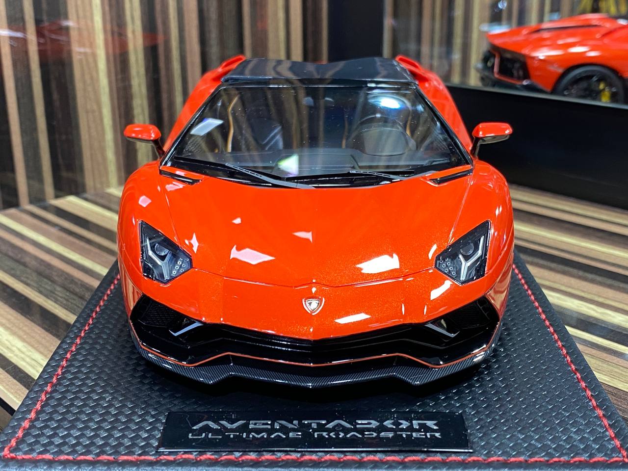 1/18 Resin Lamborghini Aventador Ultimae Road Red by MR
