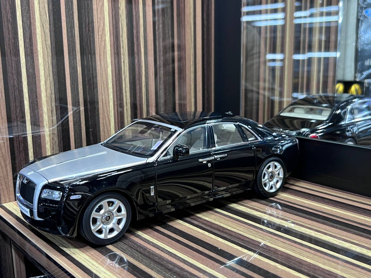 Rolls-Royce Ghost Kyosho