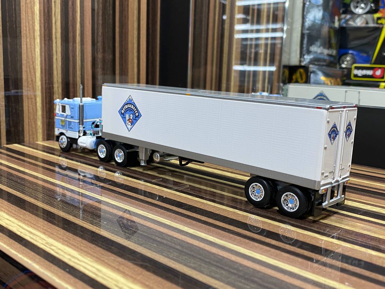 1/18 Diecast Peterbilt 352 COE Blue & White DCP Miniature Truck