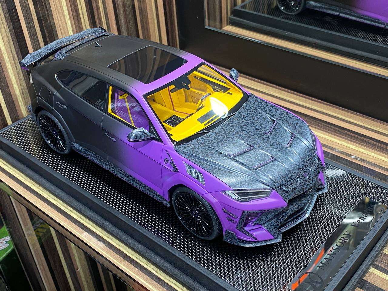 1/18 Resin Lamborghini MANSORY Urus Venatus Black & Purple by Timothy&Pierre