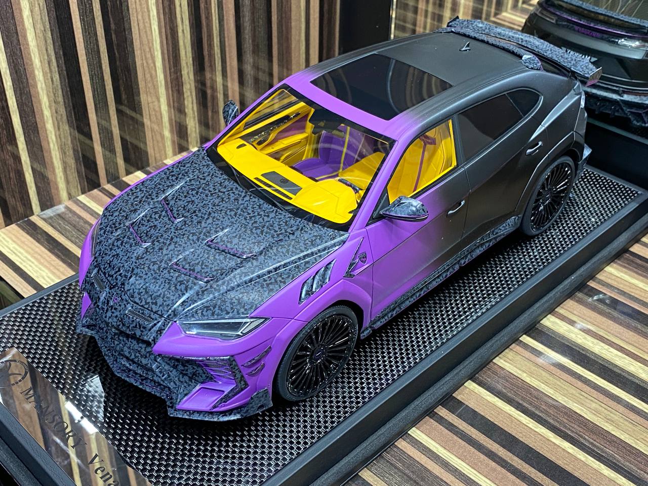 1/18 Resin Lamborghini MANSORY Urus Venatus Black & Purple by Timothy&Pierre