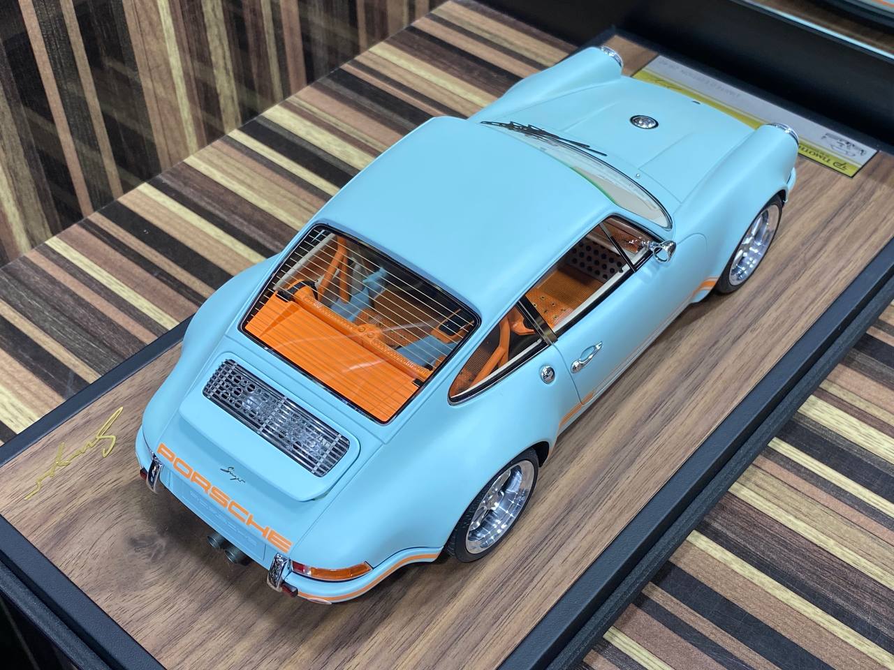 Porsche Singer 911 Timothy & Pierre