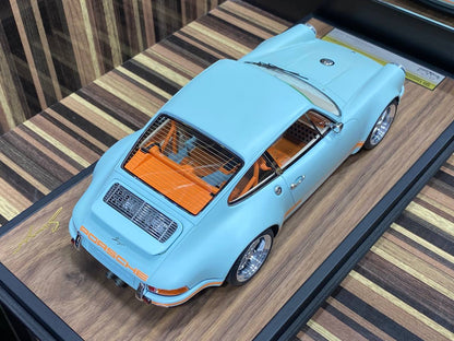 Porsche Singer 911 Timothy & Pierre