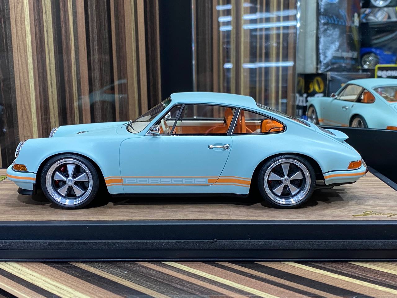 Porsche Singer 911 Timothy & Pierre
