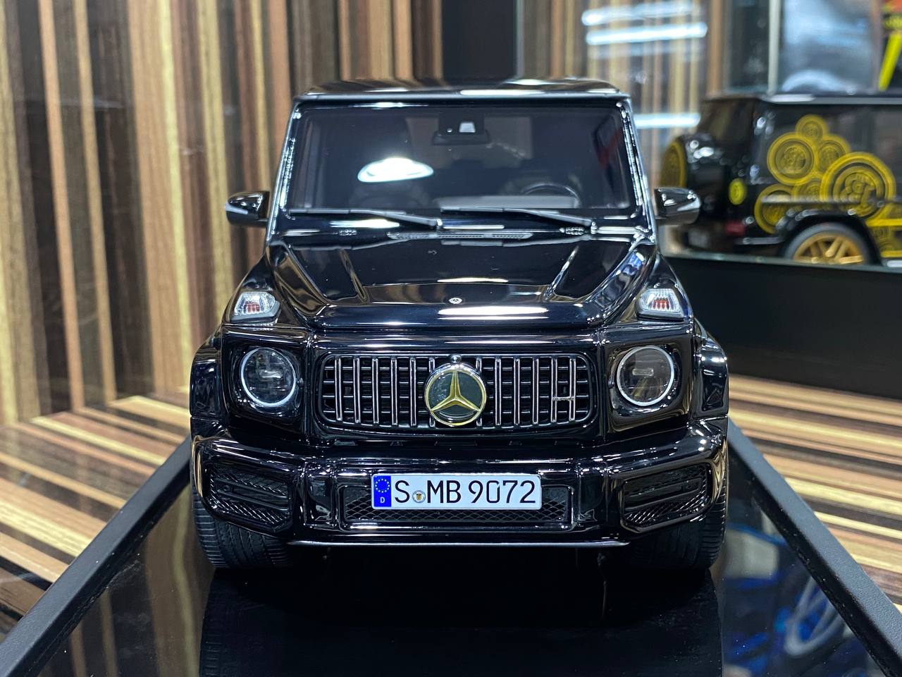 Mercedes-Benz AMG G-63 MotorHelix