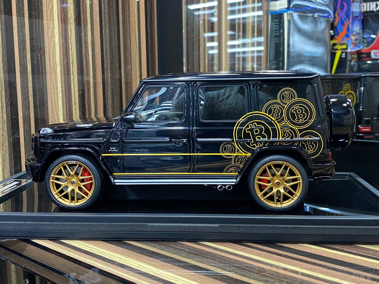 Mercedes-Benz AMG G-63 MotorHelix