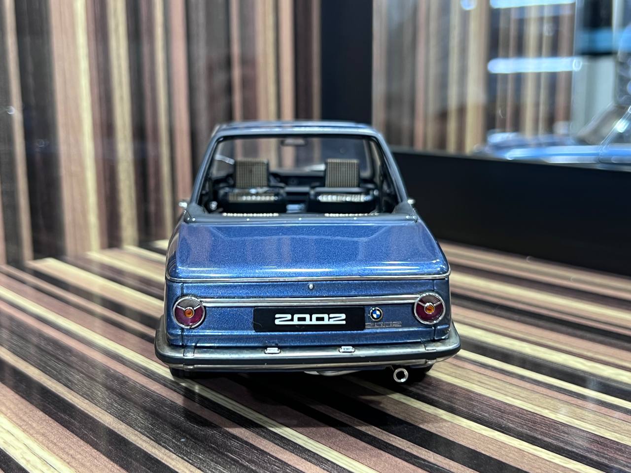1/18 Diecast BMW 2002 Baur Cabrio Blue AUTOart Scale Model Car