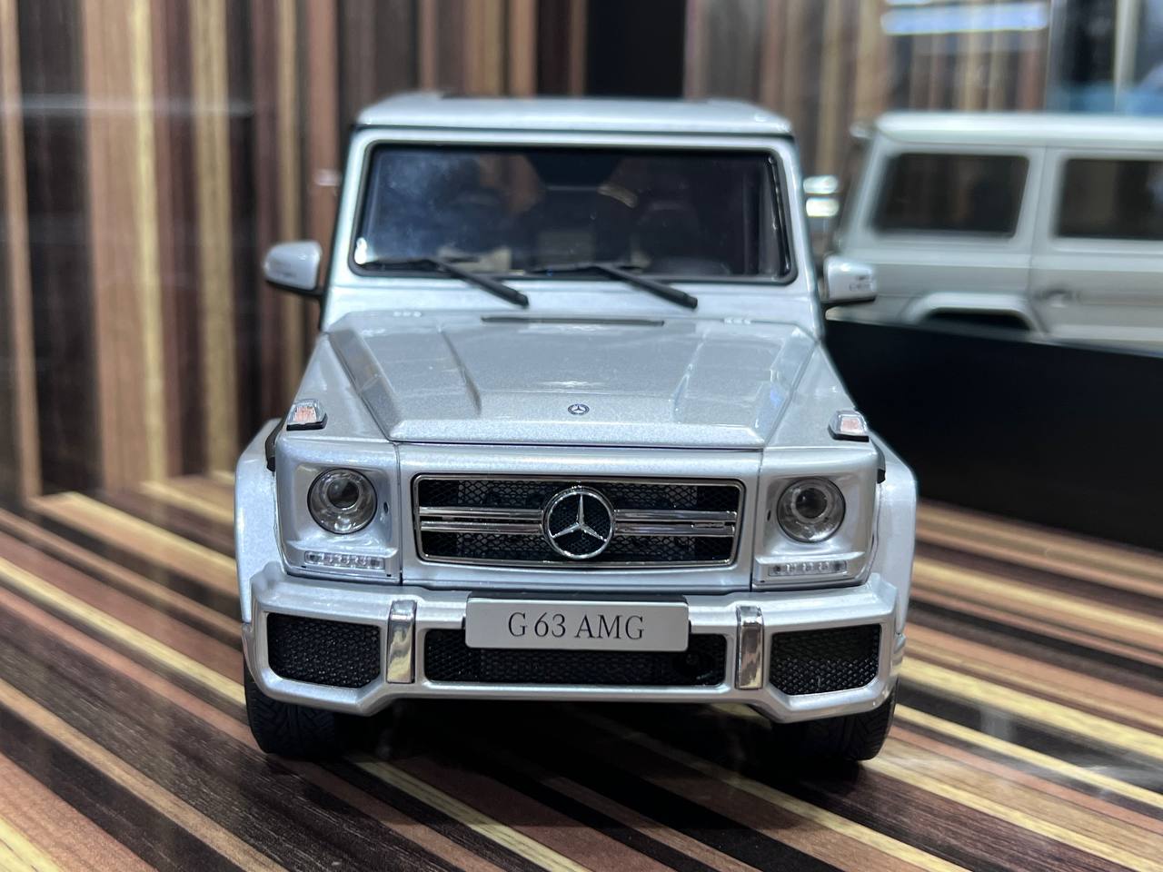1/18 Diecast Mercedes-Benz AMG G-63 Almost Real Scale Model Car