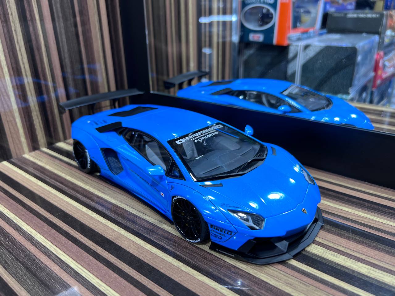 1/18 Diecast Lamborghini Aventador LBWK Sky Blue AutoArt Scale Model Car