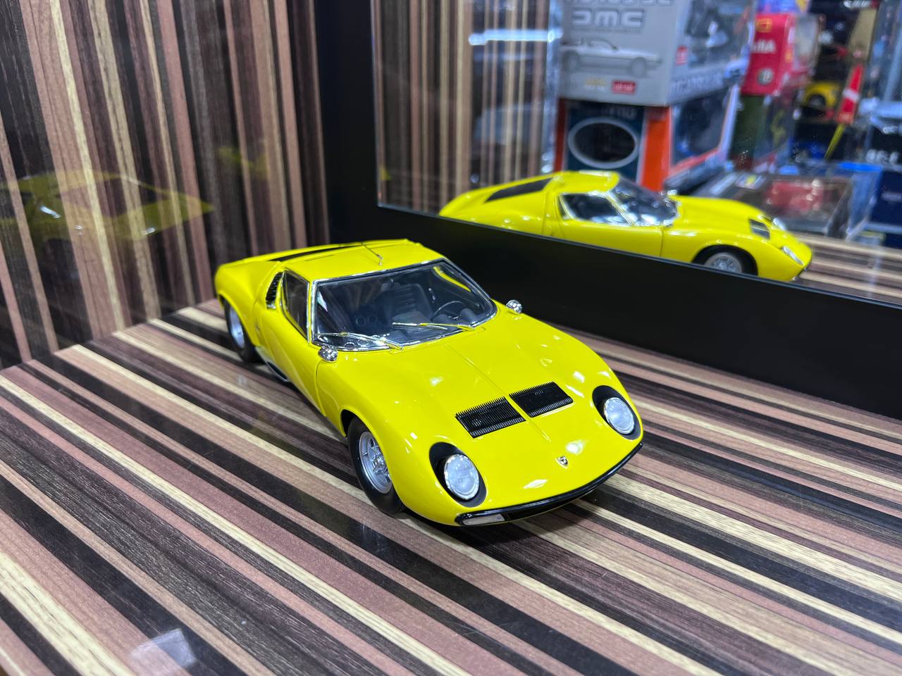 1/18 Diecast Lamborghini Miura P400SV Kyosho Scale Model Car