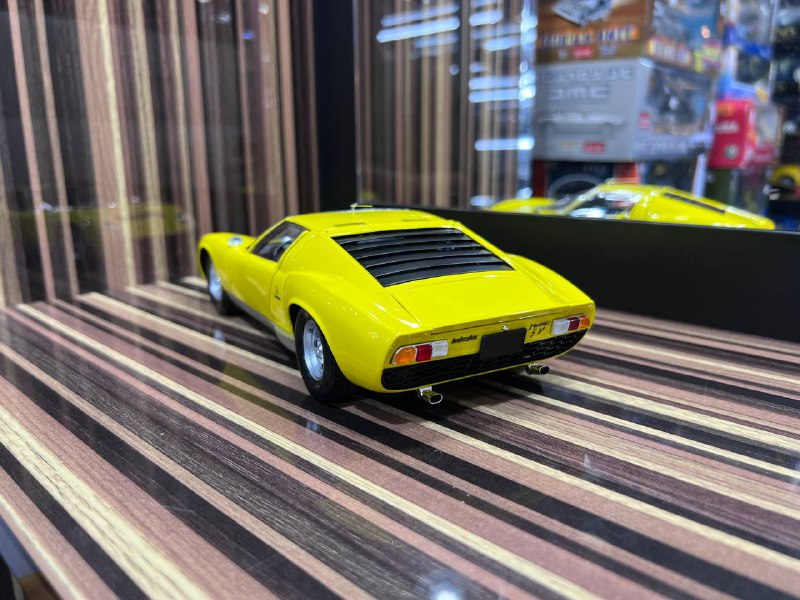 1/18 Diecast Lamborghini Miura P400SV Kyosho Scale Model Car