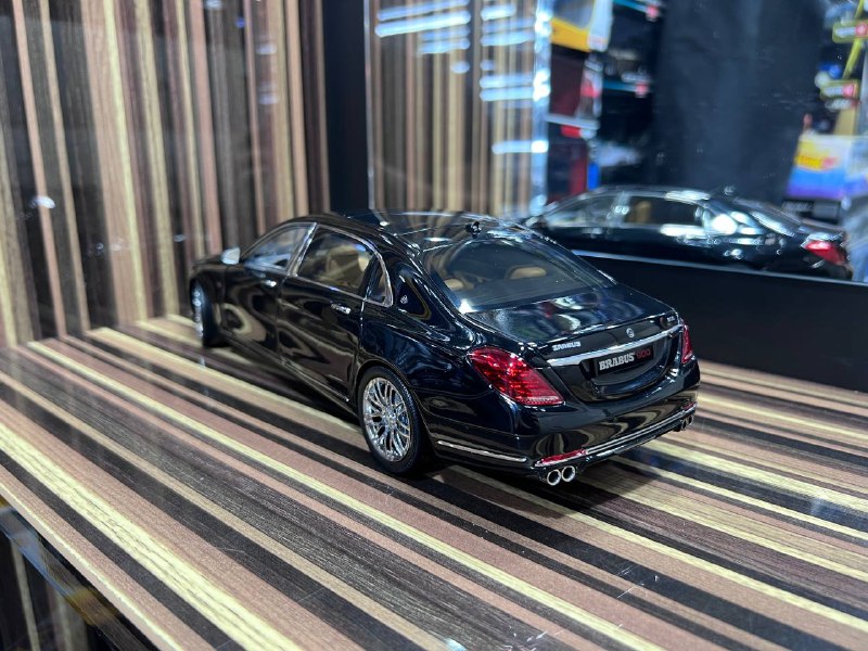 1/18 diecast Mercedes-Maybach Brabus 900 S-Class Black Almost Real Scale Model Car