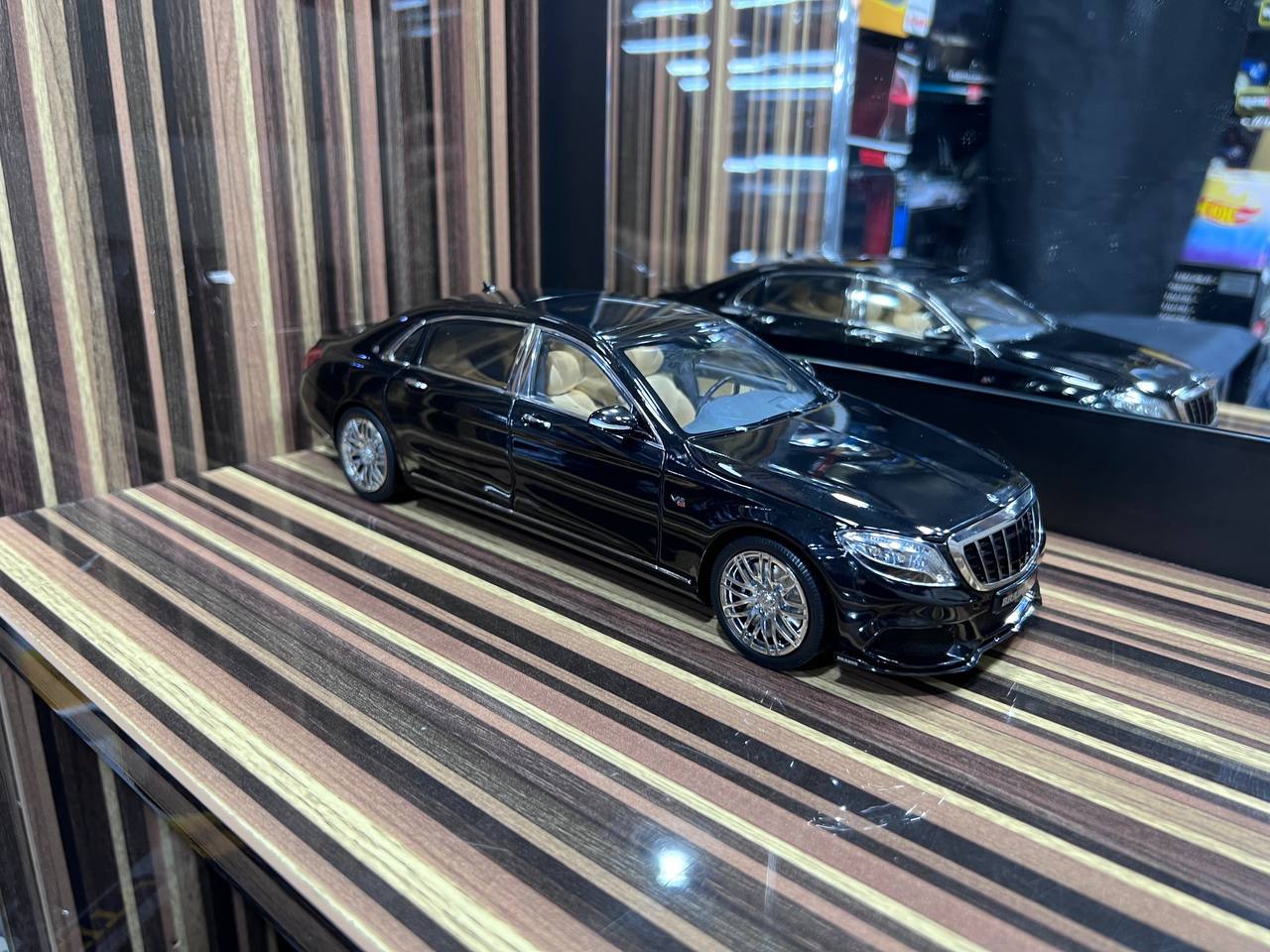 1/18 diecast Mercedes-Maybach Brabus 900 S-Class Black Almost Real Scale Model Car