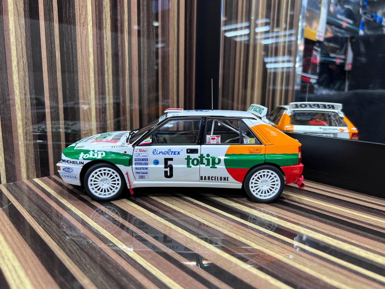 1/18 Diecast Lancia Delta HF Integrale 1993 Monte Carlo Kyosho Scale Model Car