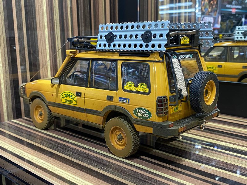 Land Rover Discovery Series 1 "Camel Trophy Kalimantan 1996" Dirt Version Almost Real