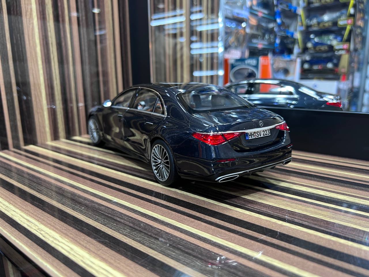1/18 Diecast Mercedes-Benz S-Class AMG Line 2021 W223 Dark Blue Norev Scale Model Car