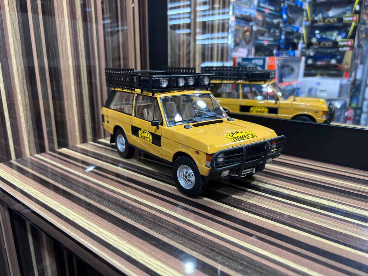 1/18 Diecast Land Rover Range Rover "Camel Trophy Sumatra 1981" Almost Real Scale Model Car