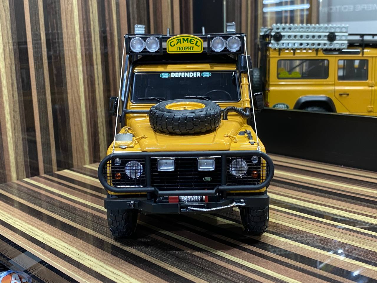 1/18 Diecast Land Rover Defender 110 "Camel Trophy Sabah-Malaysia" 1993 Almost Real Scale Model Car