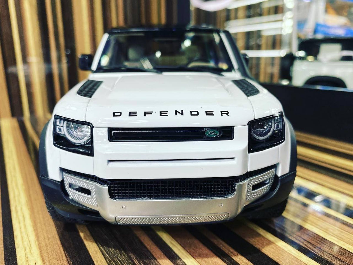 Defender Car Square Model 1/18 Diecast Land Rover Defender 90 White Almost Real Scale Model Car ...