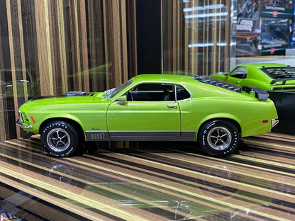 1/18 Diecast Ford Mustang Mach 1 Green Scale Model Car by Maisto