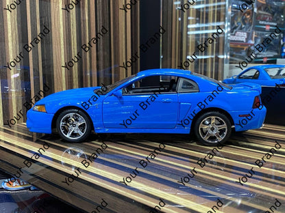 1/18 Diecast Ford SVT Cobra 2003 Scale Model Car by Maisto - Diecast model car by dturman.com - Maisto