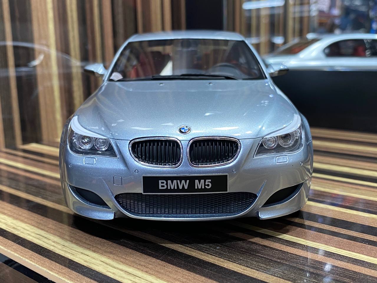 1/18 Resin BMW M5 E60 Silver Model car by Otto
