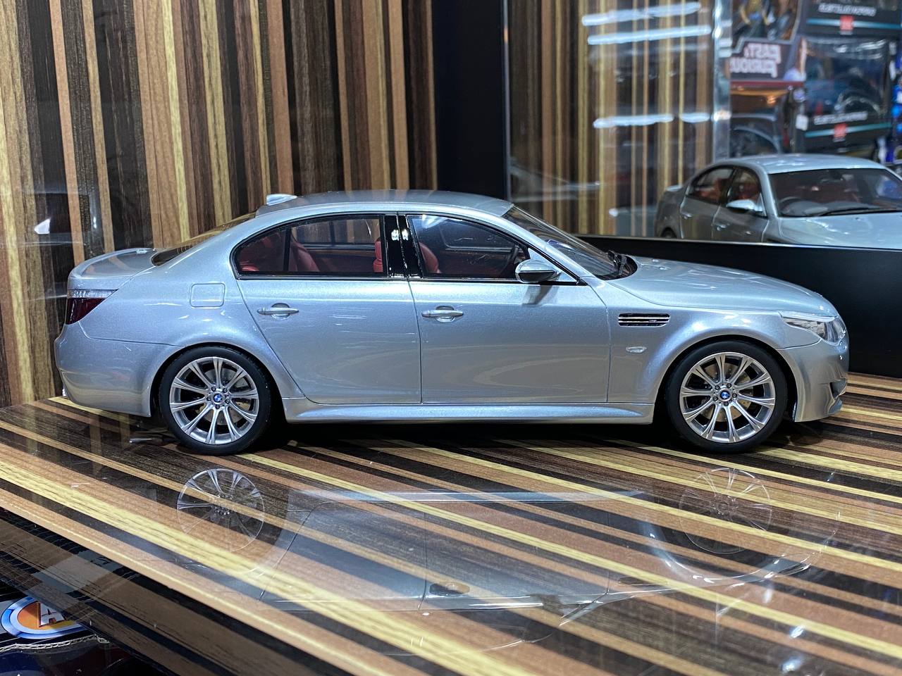 1/18 Resin BMW M5 E60 Silver Model car by Otto