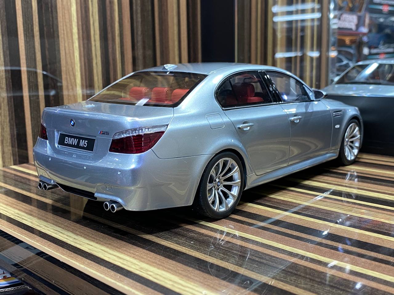 1/18 Resin BMW M5 E60 Silver Model car by Otto