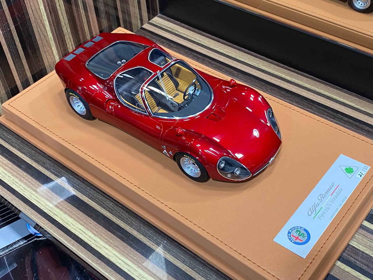 1/18 Diecast Miniature Alfa Romeo Tippo 33/2 Stradale DMH Red Model Car