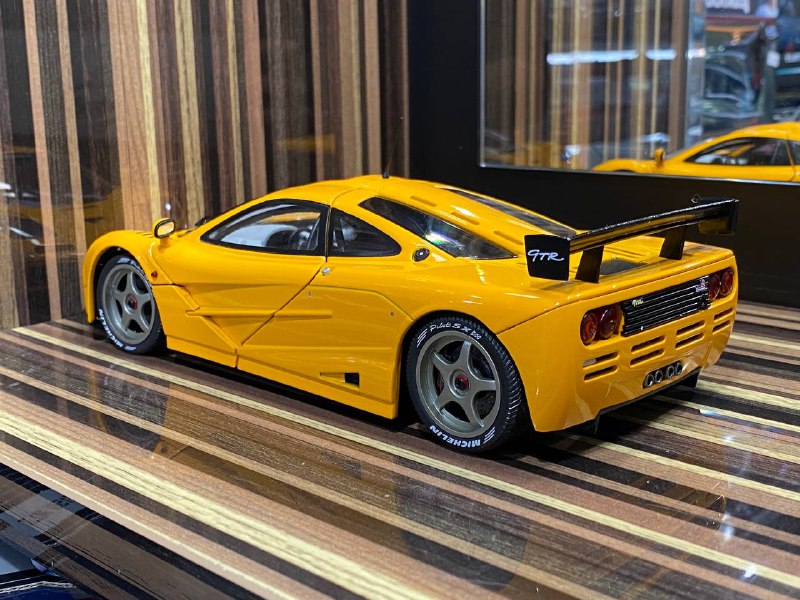 1/18 Diecast McLaren F1 GTR Short-Tail Yellow Solido Scale Model Car
