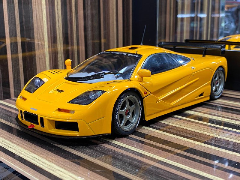 1/18 Diecast McLaren F1 GTR Short-Tail Yellow Solido Scale Model Car