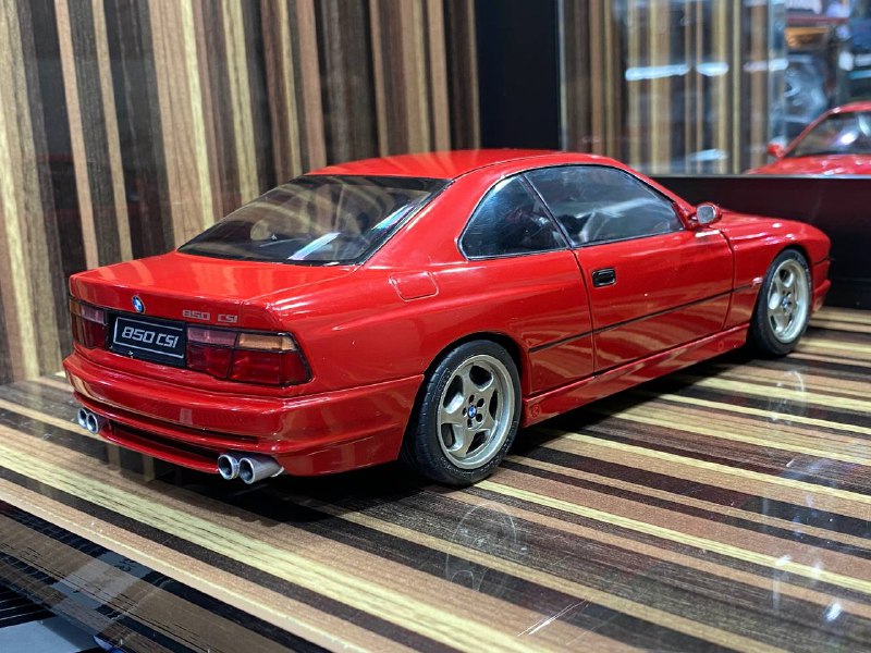 1/18 Diecast BMW 850 CSI E31 Red Solido Miniature Model Car