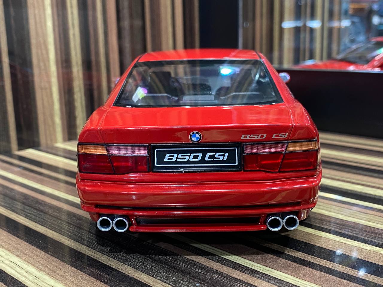 1/18 Diecast BMW 850 CSI E31 Red Solido Miniature Model Car