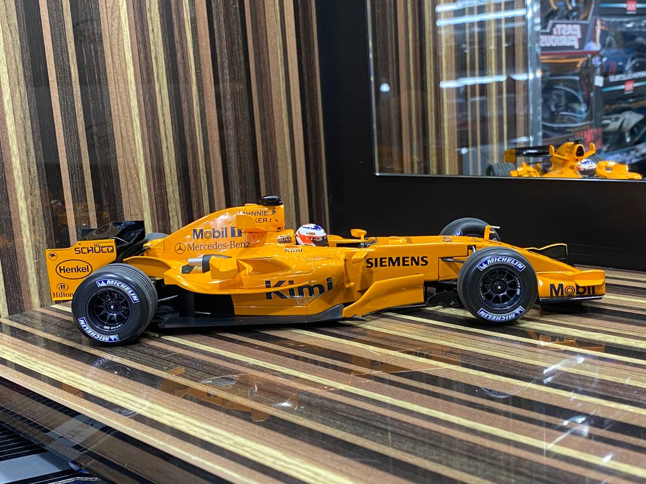 McLaren Mercedes MP4-21 Kimi Raikkonen Interim Livery 2006 Formula 1 Minichamps