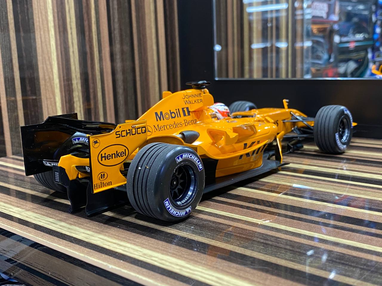 McLaren Mercedes MP4-21 Kimi Raikkonen Interim Livery 2006 Formula 1 Minichamps