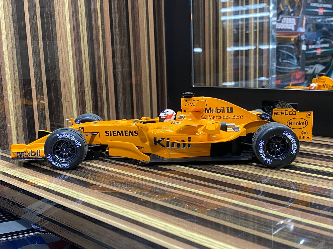 McLaren Mercedes MP4-21 Kimi Raikkonen Interim Livery 2006 Formula 1 Minichamps