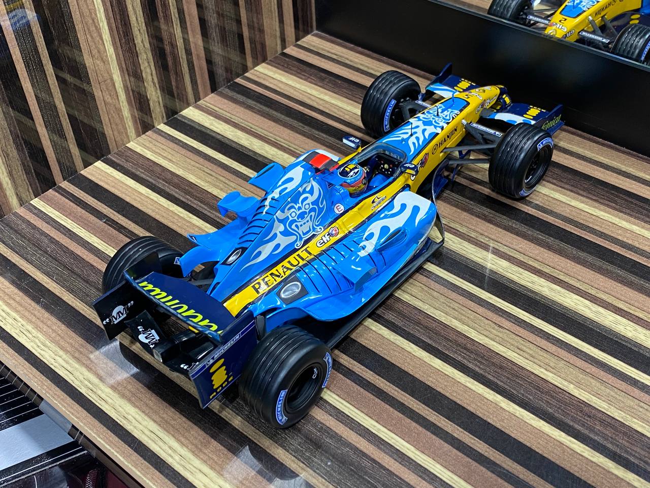Renault F1 Team R25 Fernando Alonso Formula 1 Hot Wheels