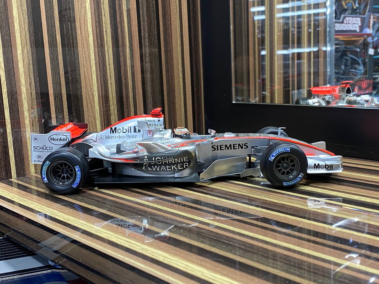 McLaren MP4-21 Kimi Raikkonen Formula 1 Hot Wheels