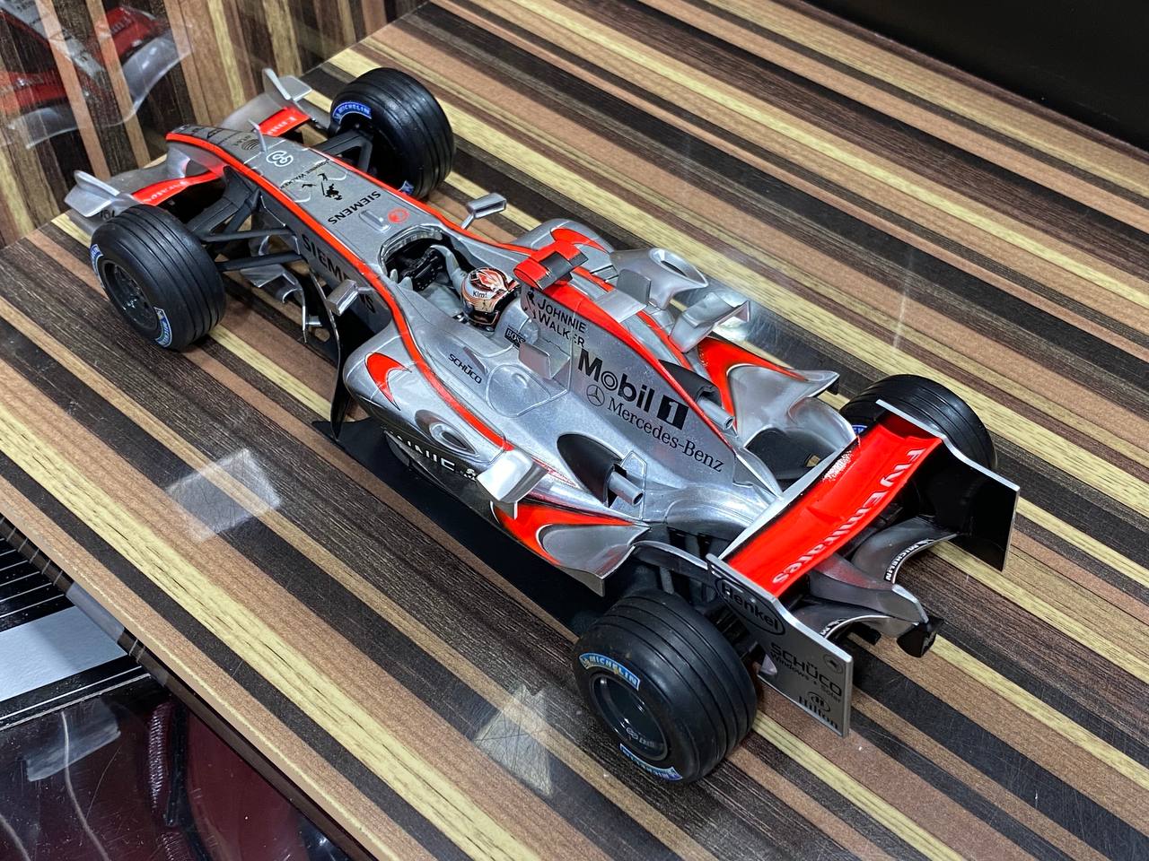 McLaren MP4-21 Kimi Raikkonen Formula 1 Hot Wheels