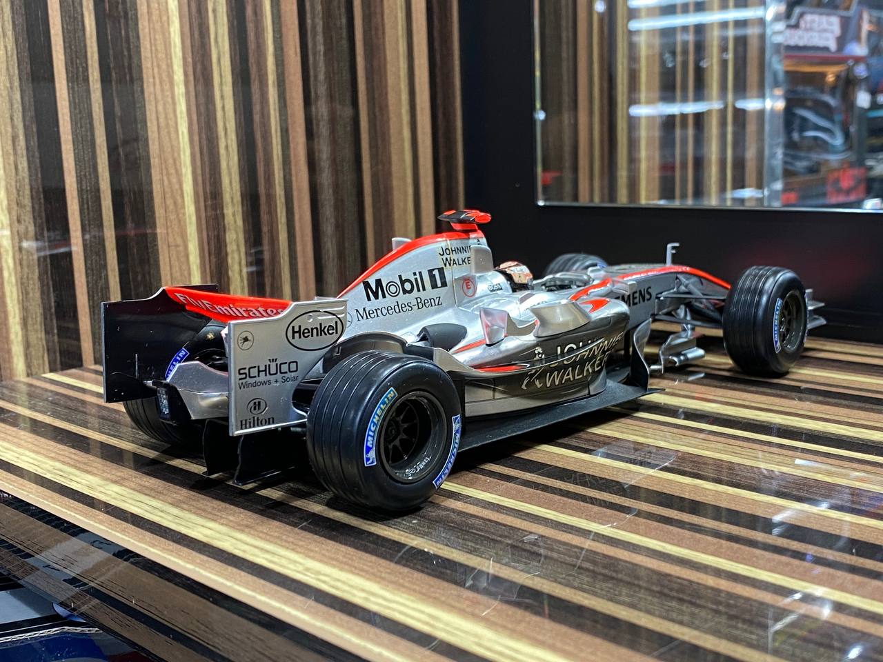 McLaren MP4-21 Kimi Raikkonen Formula 1 Hot Wheels