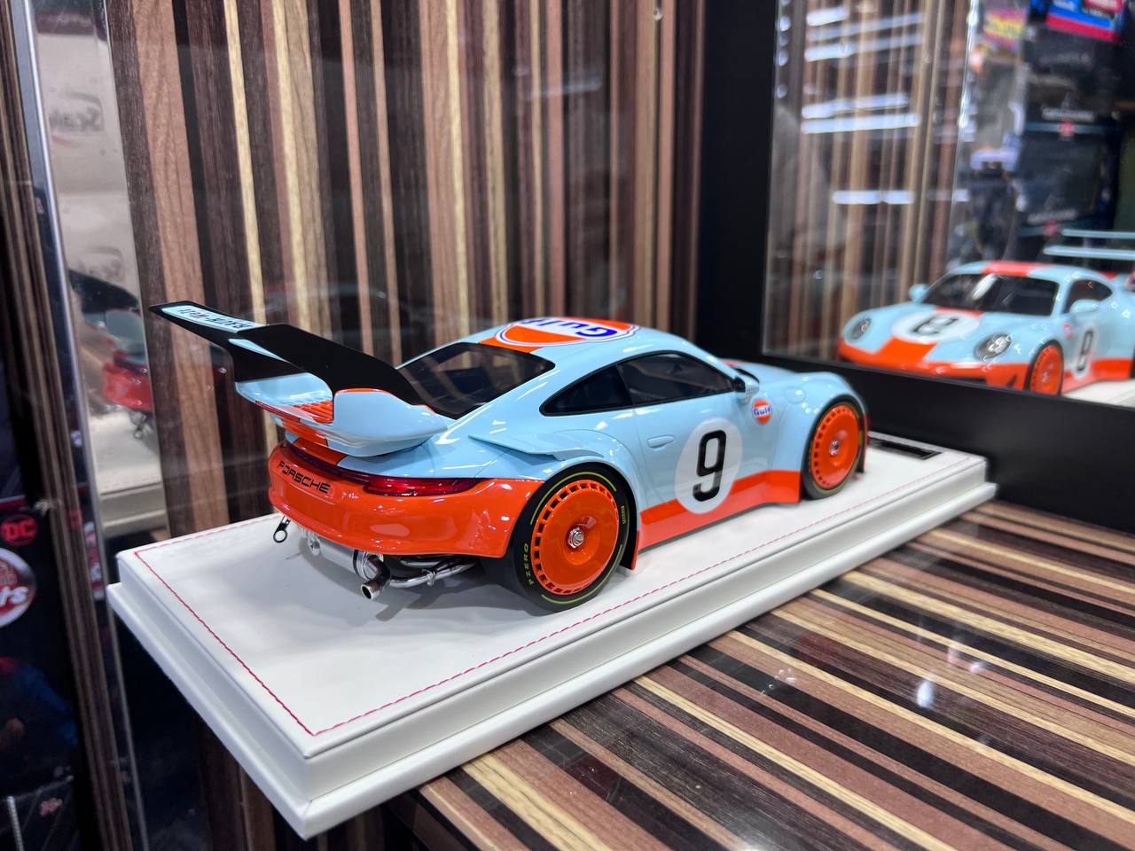 Porsche 911 Carrera S RWB VIP Models [1/18 Gulf Blue Resin]