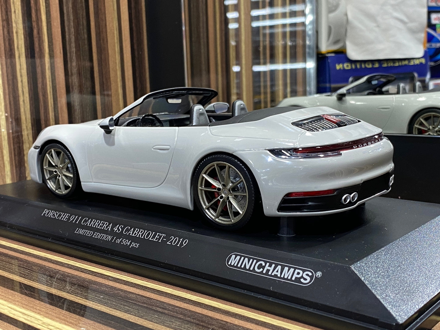 Porsche 911 Carrera 4S Cabriolet 2019 Minichamps